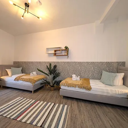 Bohnapartments Stauffenberg - Gratis Parkplatz - 2 Badezimmer - 3 Schlafzimmer - Wlan Apartment Erfurt